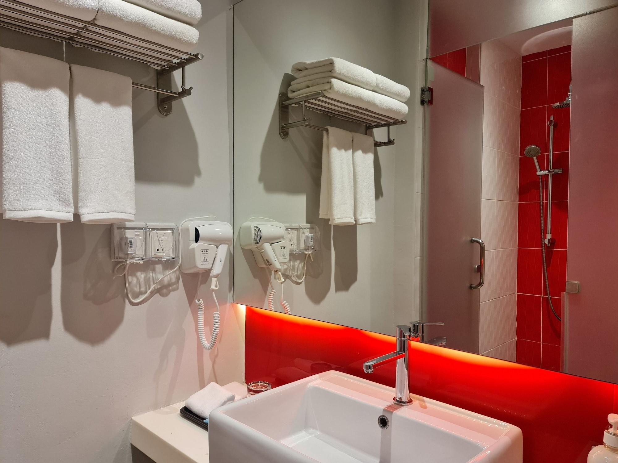 Holiday Inn Express & Suites Johor Bahru By Ihg Εξωτερικό φωτογραφία